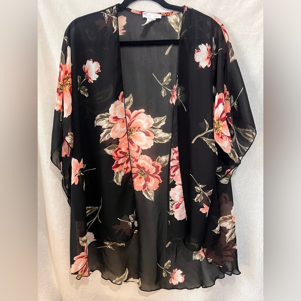 Gorgeous Sheer floral black & pink cardigan - Picture 3 of 6